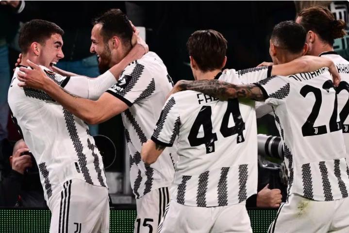  尤文图斯逆境爆发，弗拉霍维奇替补扳平比分